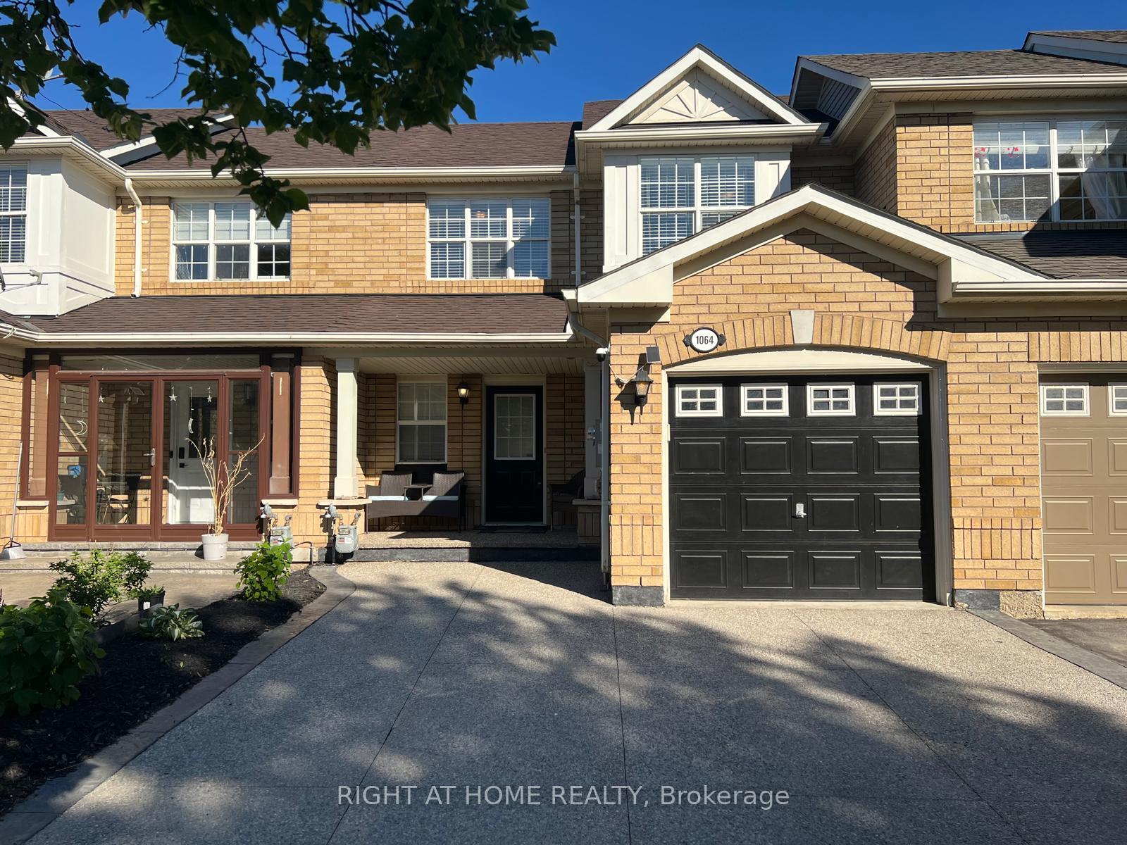 1064-barclay-circle-milton-ontario-w13415376