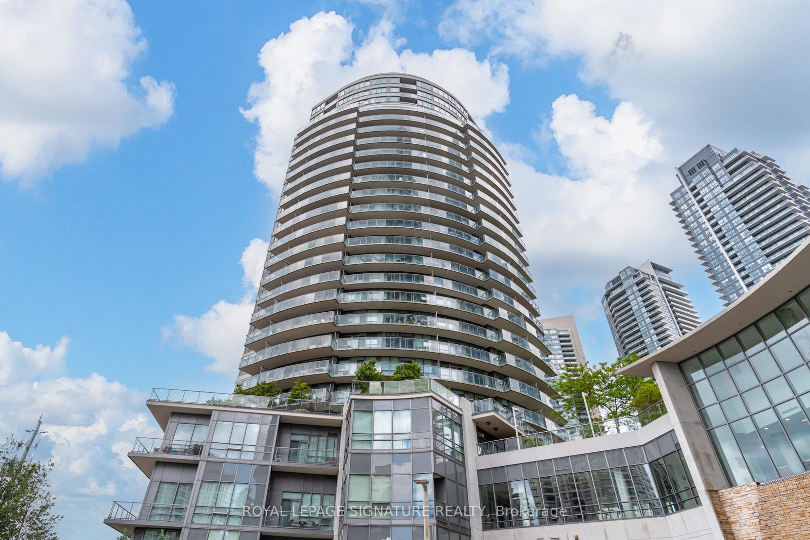 15-legion-road-etobicoke-ontario-w13415428