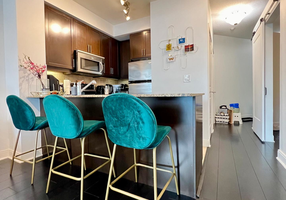 80-absolute-avenue-mississauga-ontario-w13415568