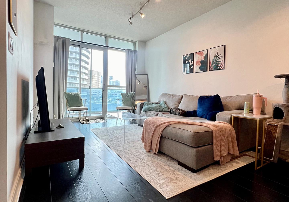 80-absolute-avenue-mississauga-ontario-w13415568