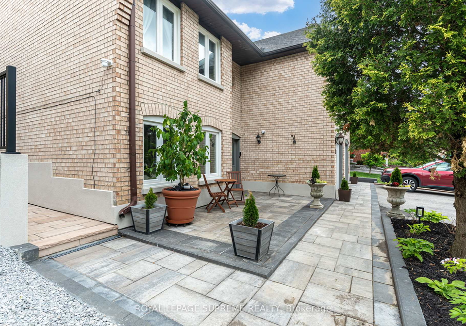 5-hacienda-court-brampton-ontario-w13415572