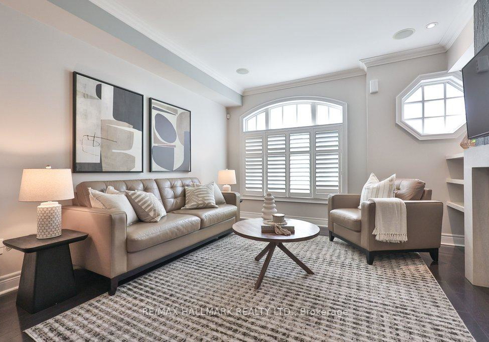 32-lobo-mews-etobicoke-ontario-w13415846