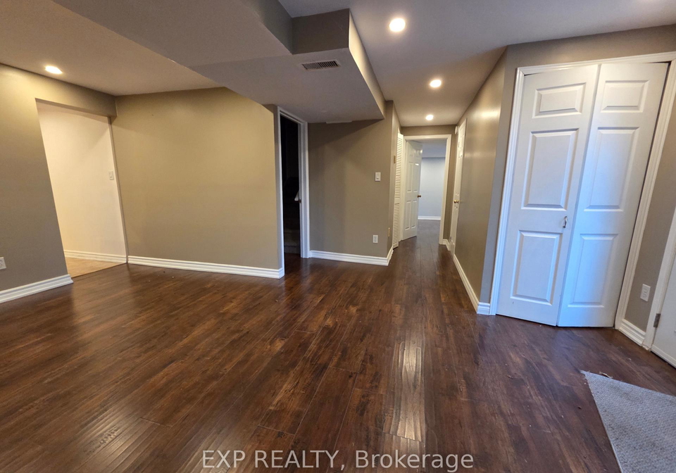 696-penny-lane-burlington-ontario-w13415848