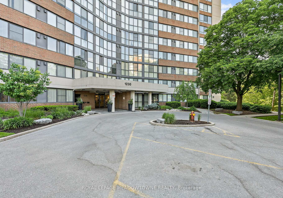 1230-marlborough-court-oakville-ontario-w13416104