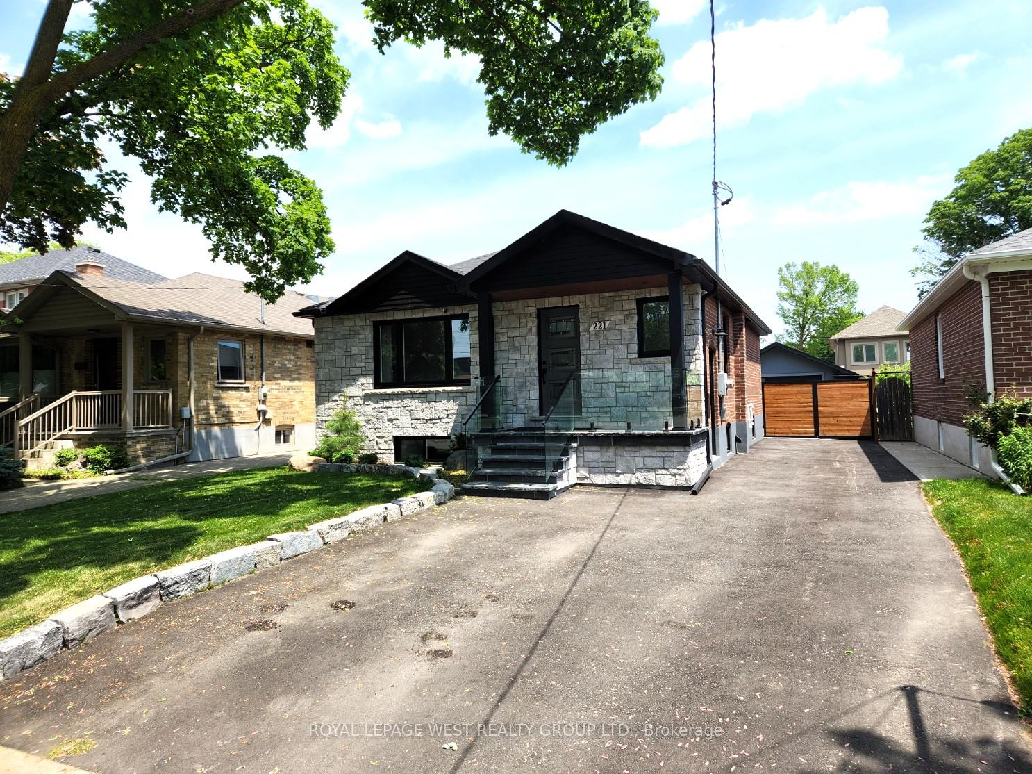 221-thirtieth-street-etobicoke-ontario-w13416112