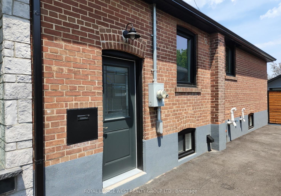 221-thirtieth-street-etobicoke-ontario-w13416126