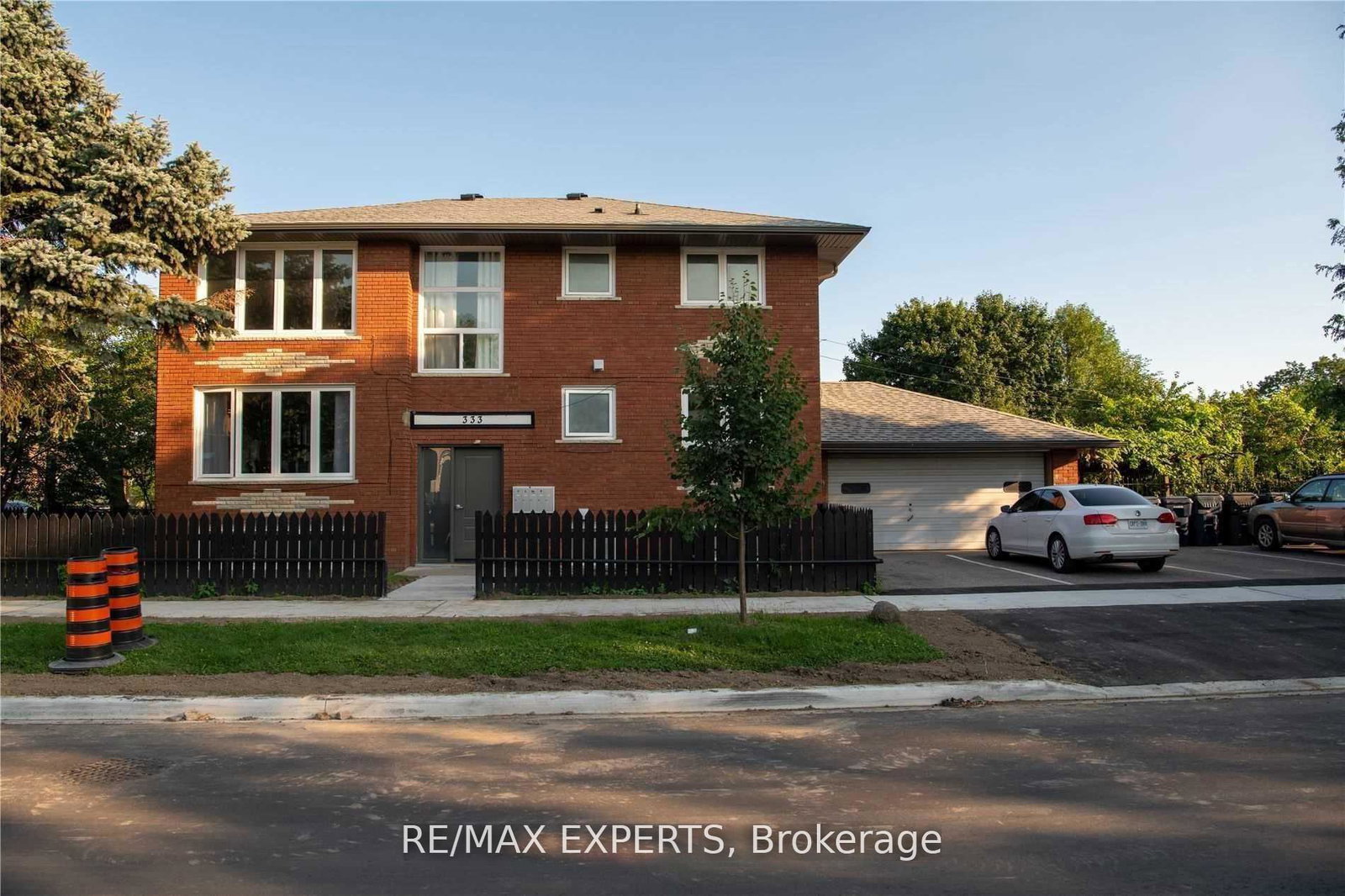 333-rimilton-avenue-etobicoke-ontario-w13416256