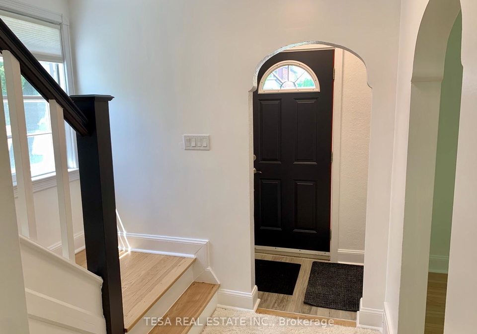 15-downing-street-etobicoke-ontario-w13416260