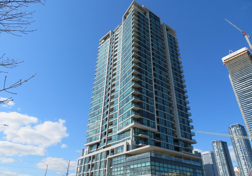 3985-grand-park-drive-mississauga-ontario-w13416396