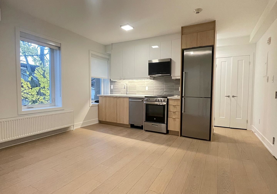 320-roncesvalles-avenue-toronto-ontario-w13416728