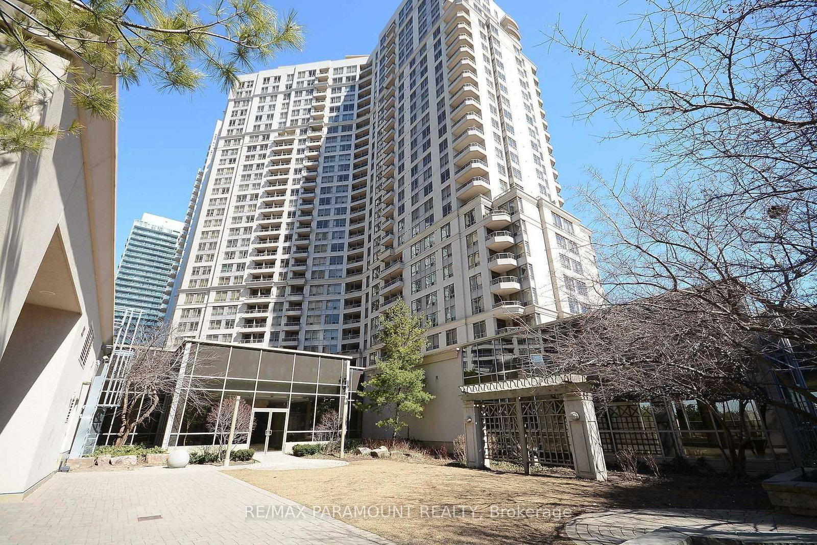 3880-duke-of-york-boulevard-mississauga-ontario-w13416880