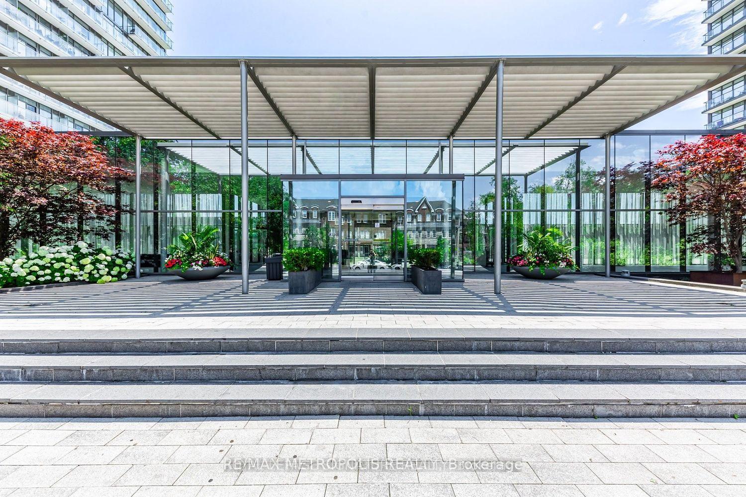 103-the-queensway-avenue-toronto-ontario-w13416892