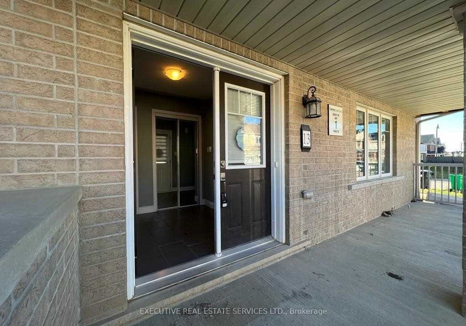 13-golden-springs-drive-brampton-ontario-w13416952