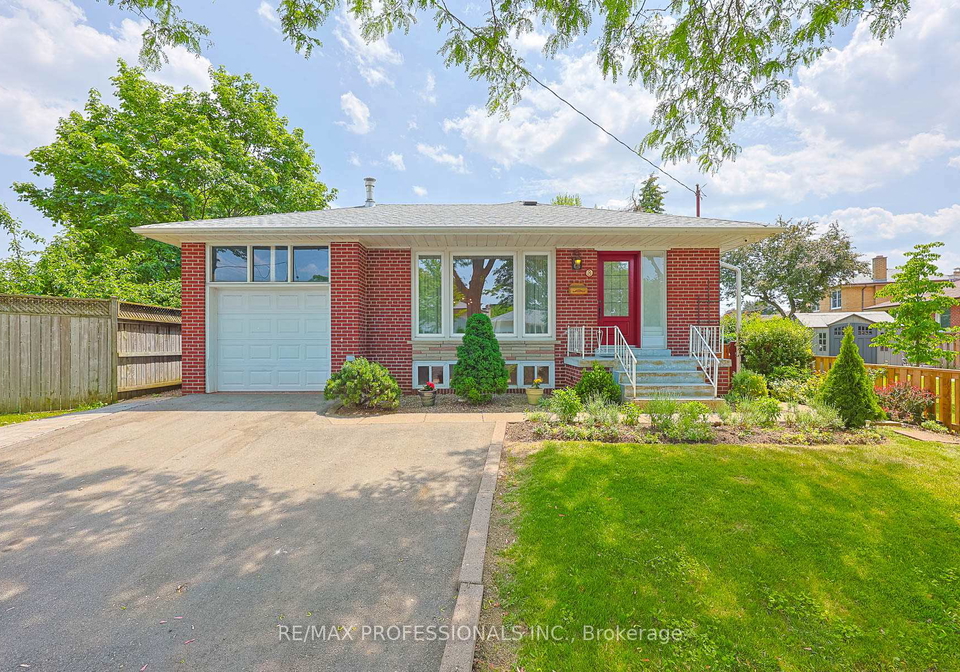 3-embers-drive-etobicoke-ontario-w13416954