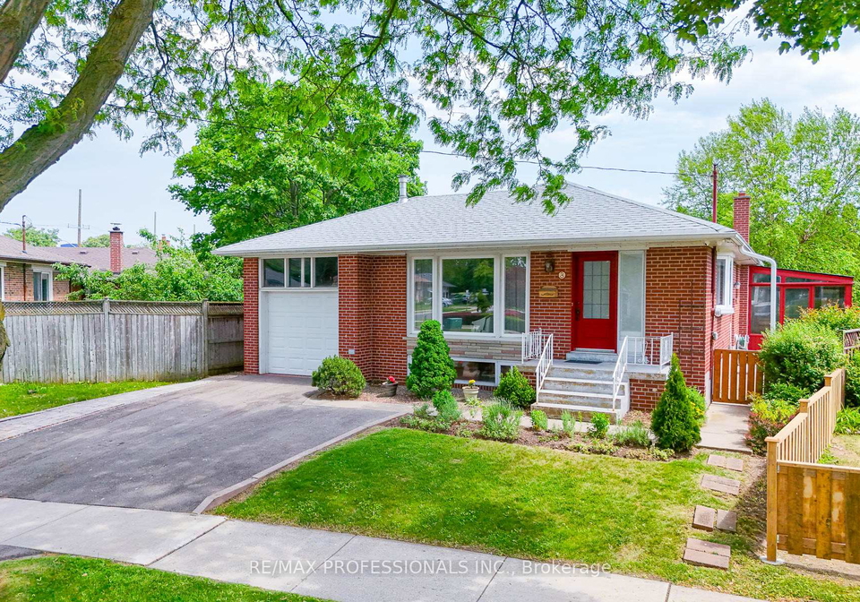 3-embers-drive-etobicoke-ontario-w13416954