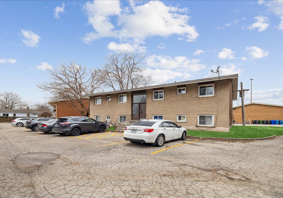 2350-queensway-drive-burlington-ontario-w13417216