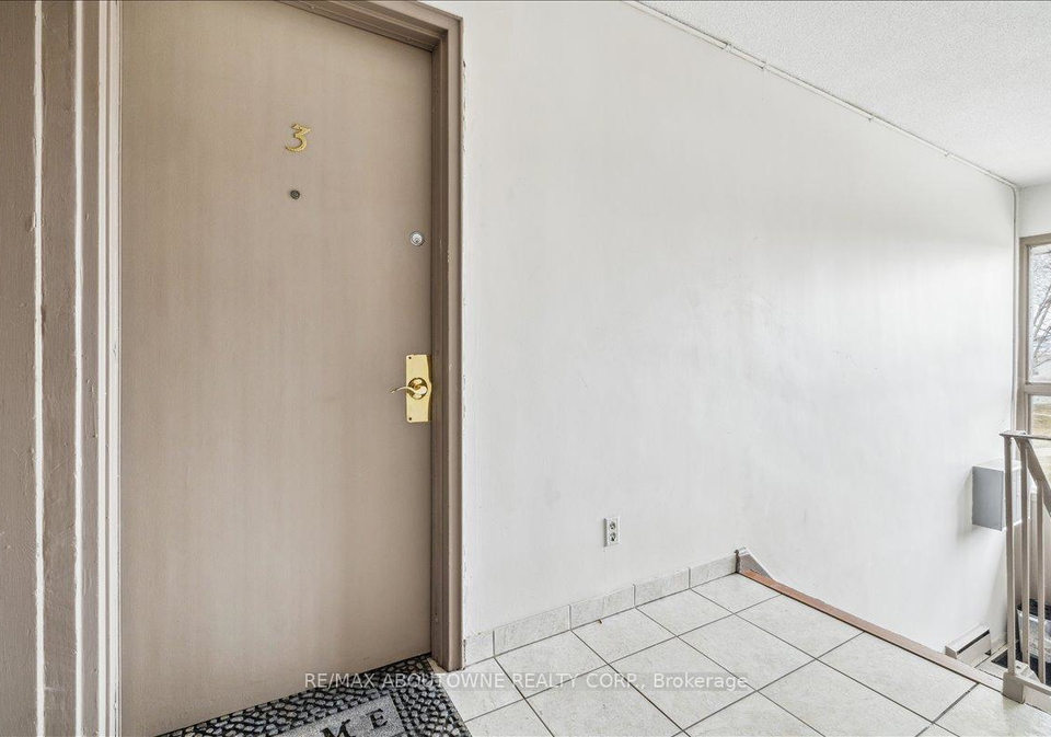 2350-queensway-drive-burlington-ontario-w13417216