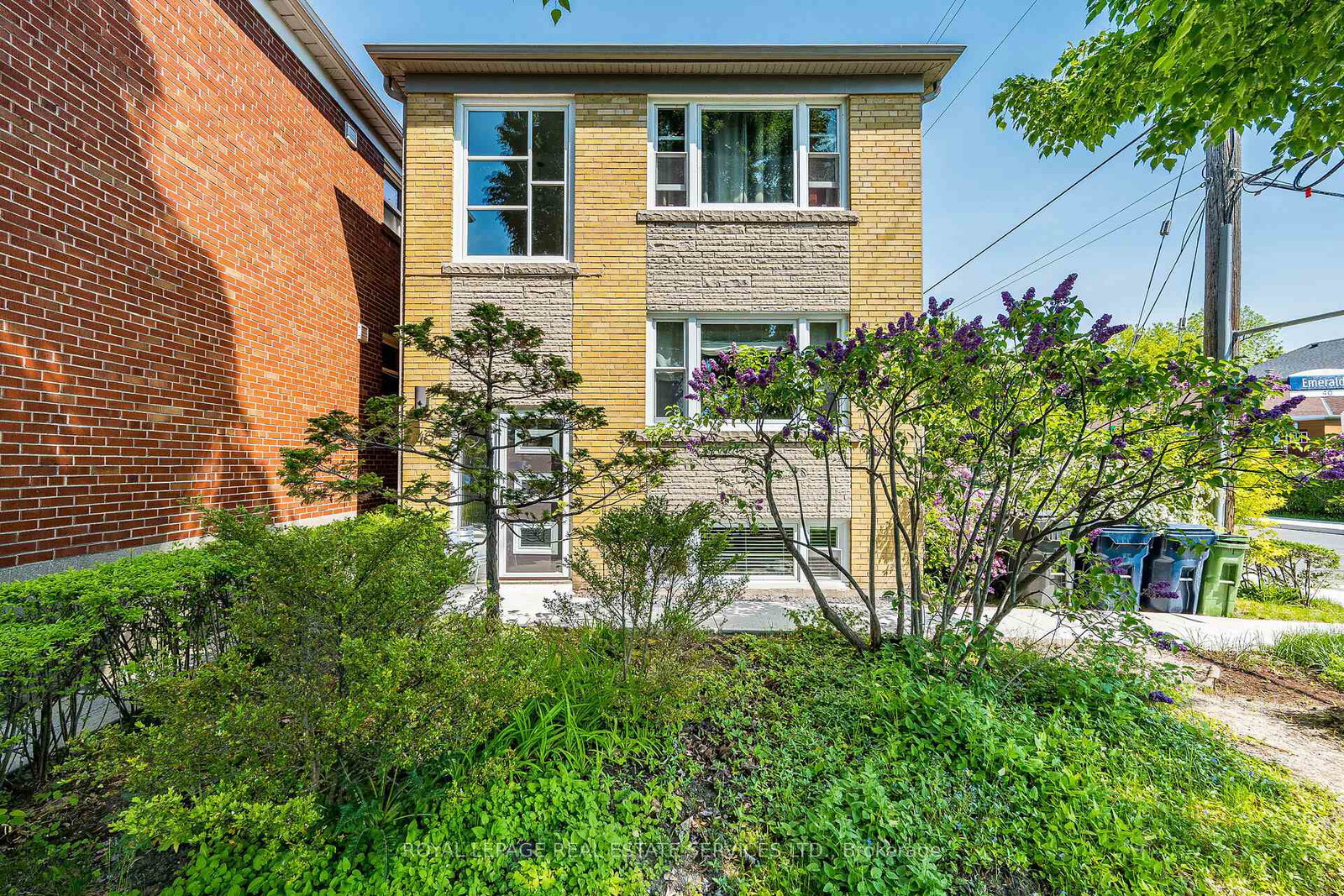 40-emerald-crescent-etobicoke-ontario-w13417334