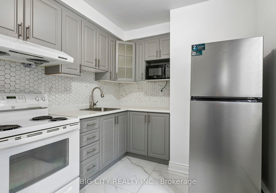 2656-islington-avenue-etobicoke-ontario-w13417442