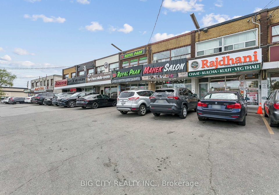 2656-islington-avenue-etobicoke-ontario-w13417442