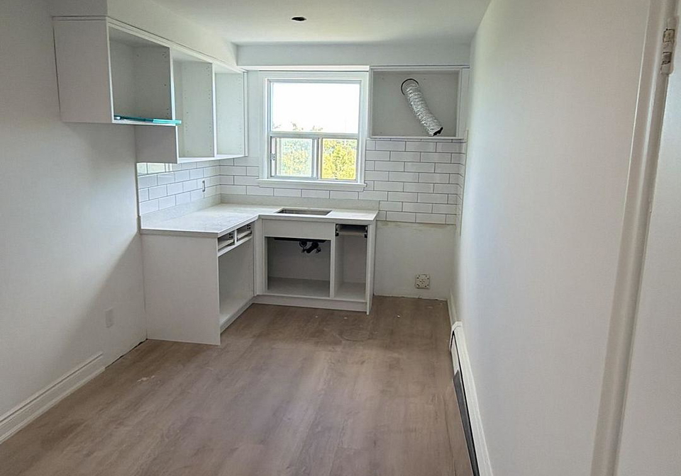 9-allenby-avenue-etobicoke-ontario-w13417444