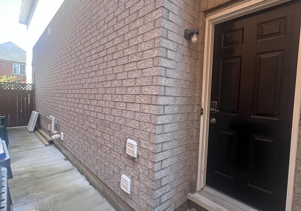 5988-sidmouth-street-mississauga-ontario-w13417448