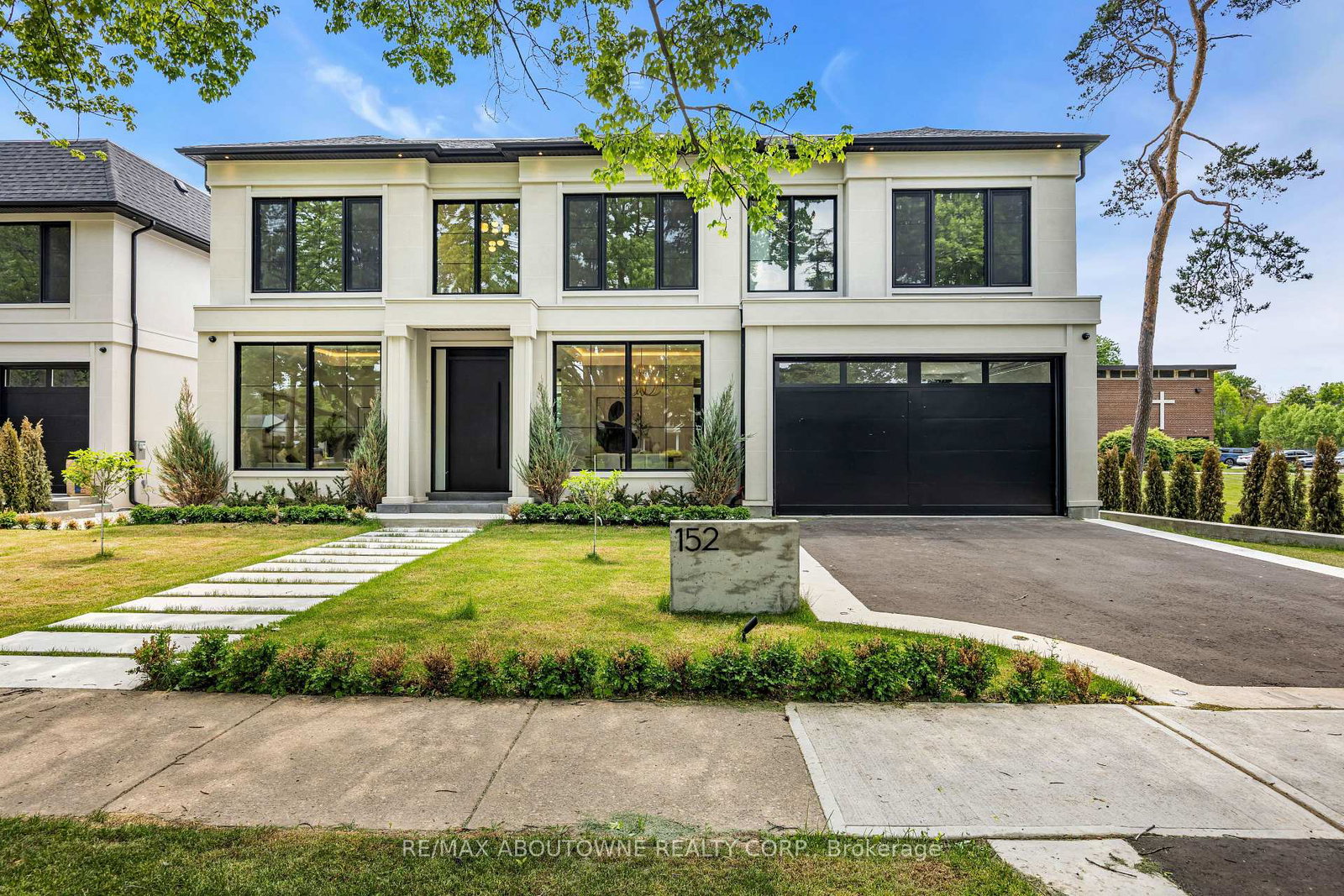 152-third-line-e-oakville-ontario-w13417462