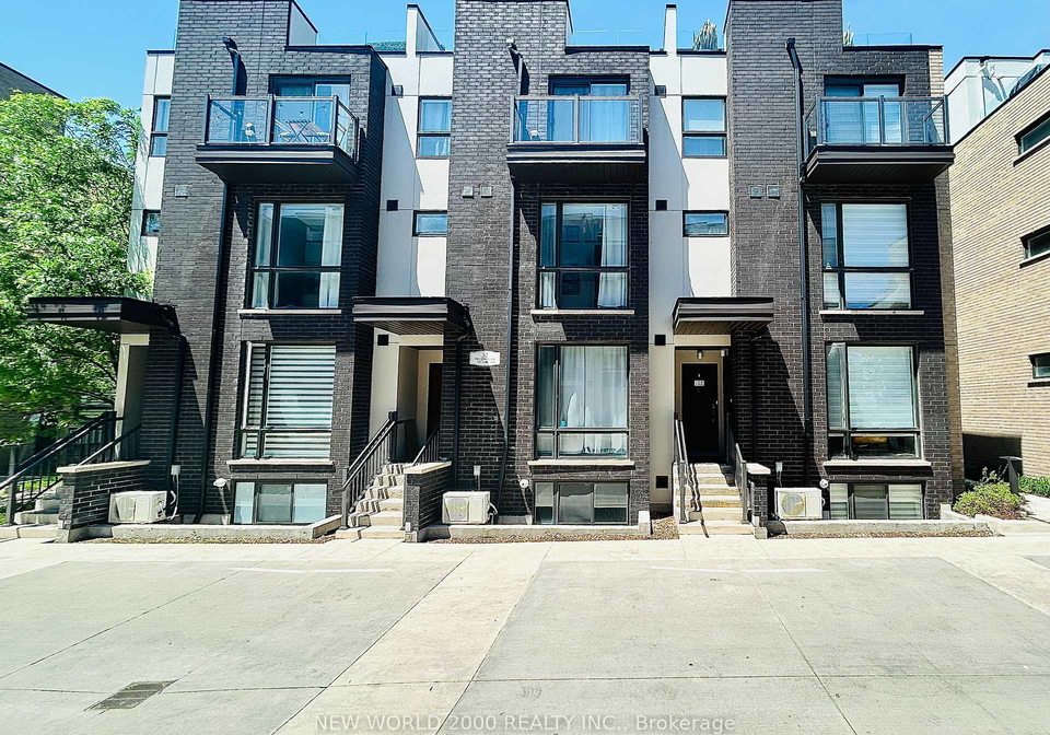 32-fieldway-road-etobicoke-ontario-w13417472