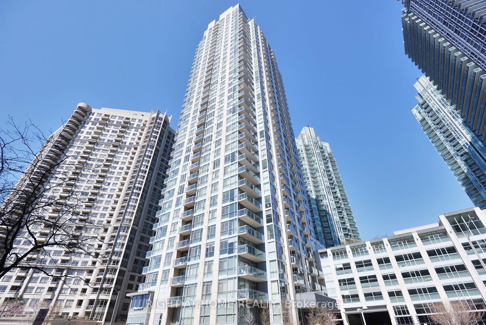 225-webb-drive-mississauga-ontario-w13417572