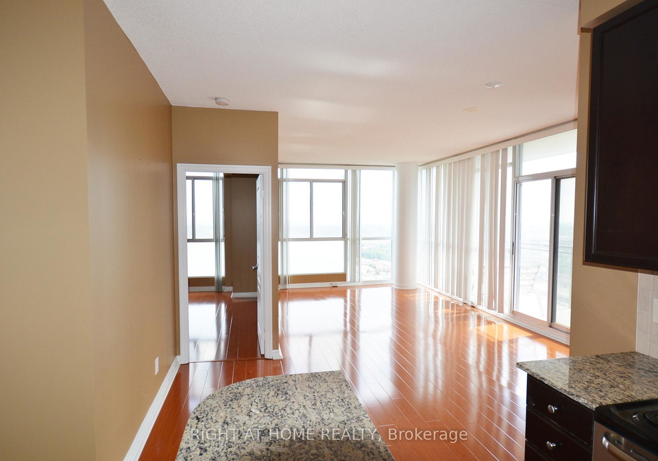 225-webb-drive-mississauga-ontario-w13417572