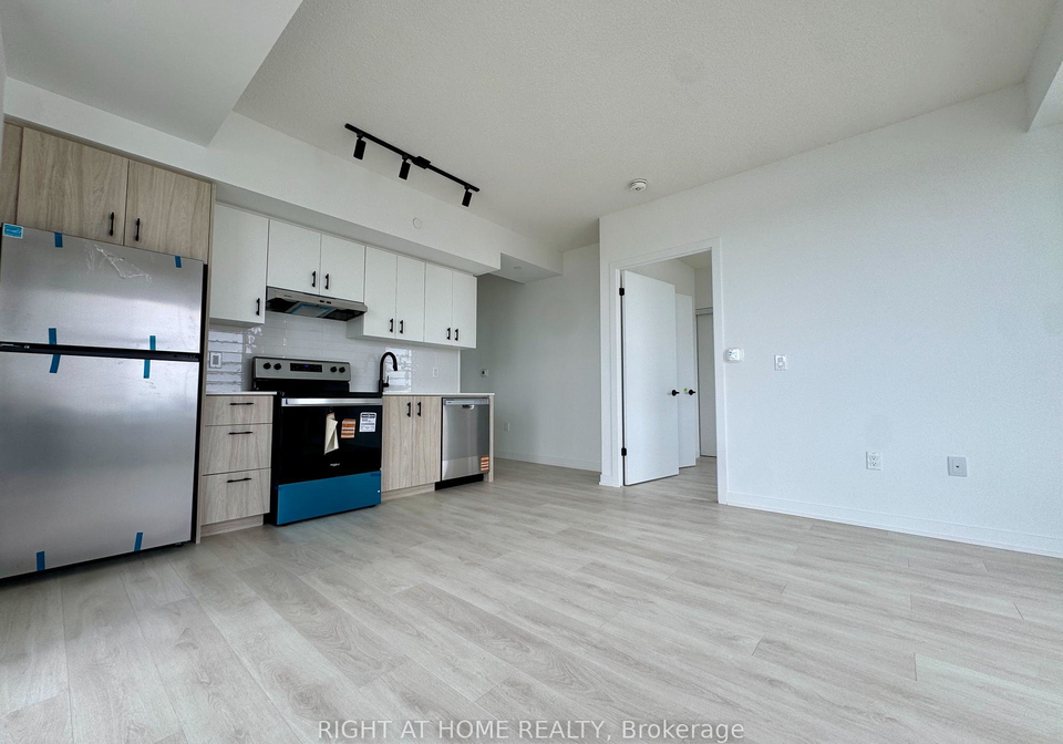4878-powers-common-burlington-ontario-w13417574
