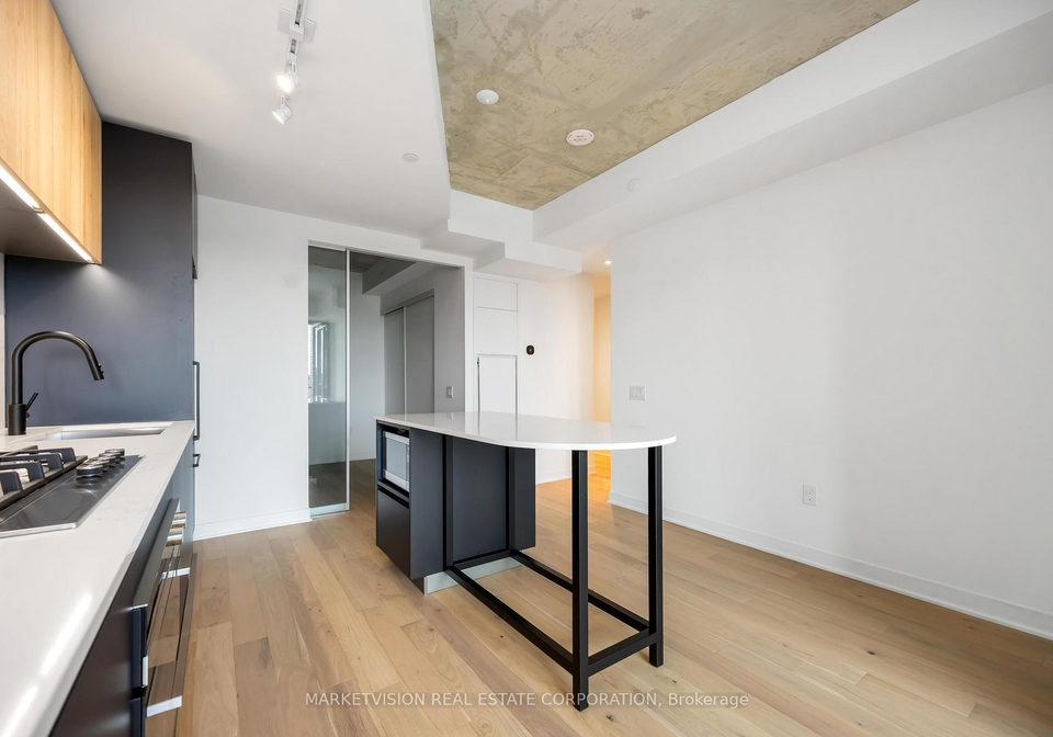 2625-dundas-street-w-toronto-ontario-w13417650