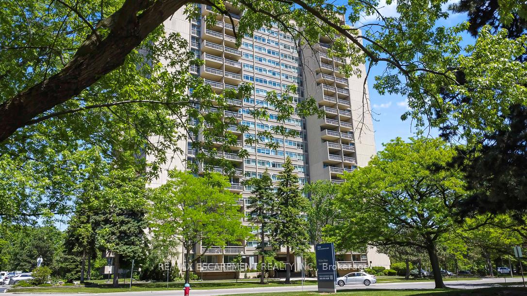1359-white-oaks-boulevard-oakville-ontario-w13417662