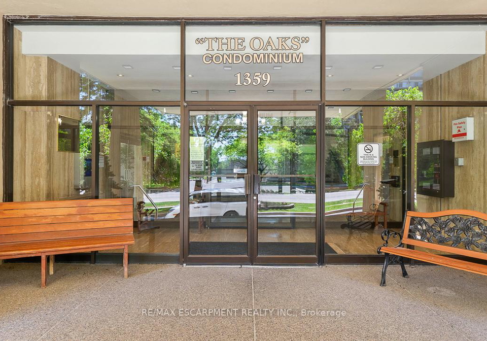 1359-white-oaks-boulevard-oakville-ontario-w13417662