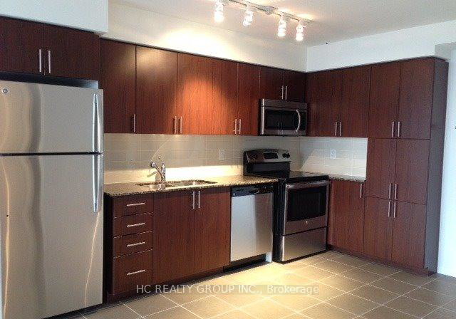 830-lawrence-avenue-w-north-york-ontario-w13417818