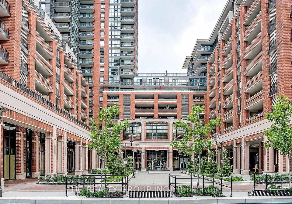 830-lawrence-avenue-w-north-york-ontario-w13417818