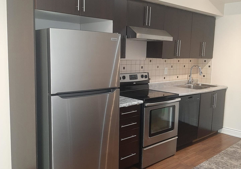 35-richgrove-drive-w-etobicoke-ontario-w13417886
