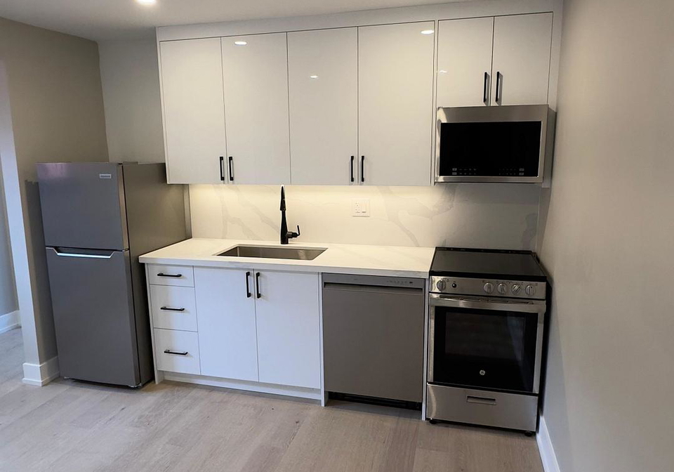 500-salem-avenue-n-toronto-ontario-w13418038