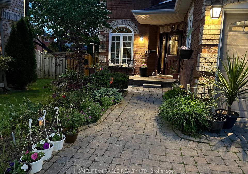 5522-fleur-de-lis-court-mississauga-ontario-w13418262