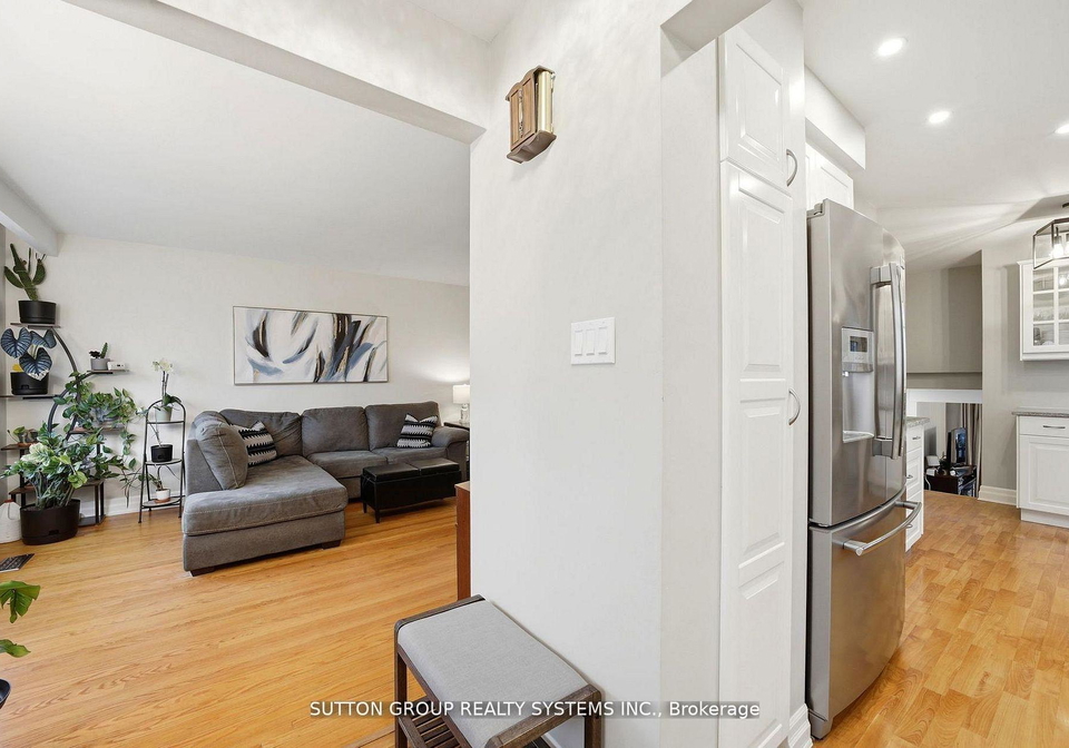 1535-thetford-court-mississauga-ontario-w13418464