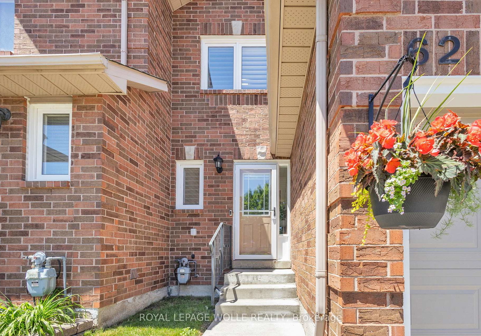 1484-torrington-drive-mississauga-ontario-w13418466