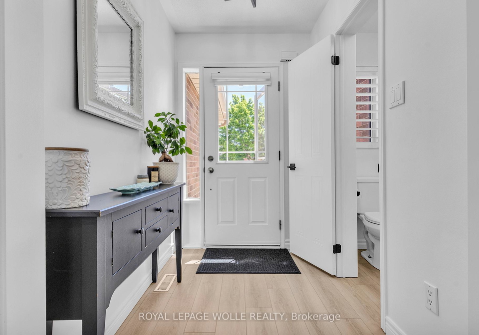 1484-torrington-drive-mississauga-ontario-w13418466