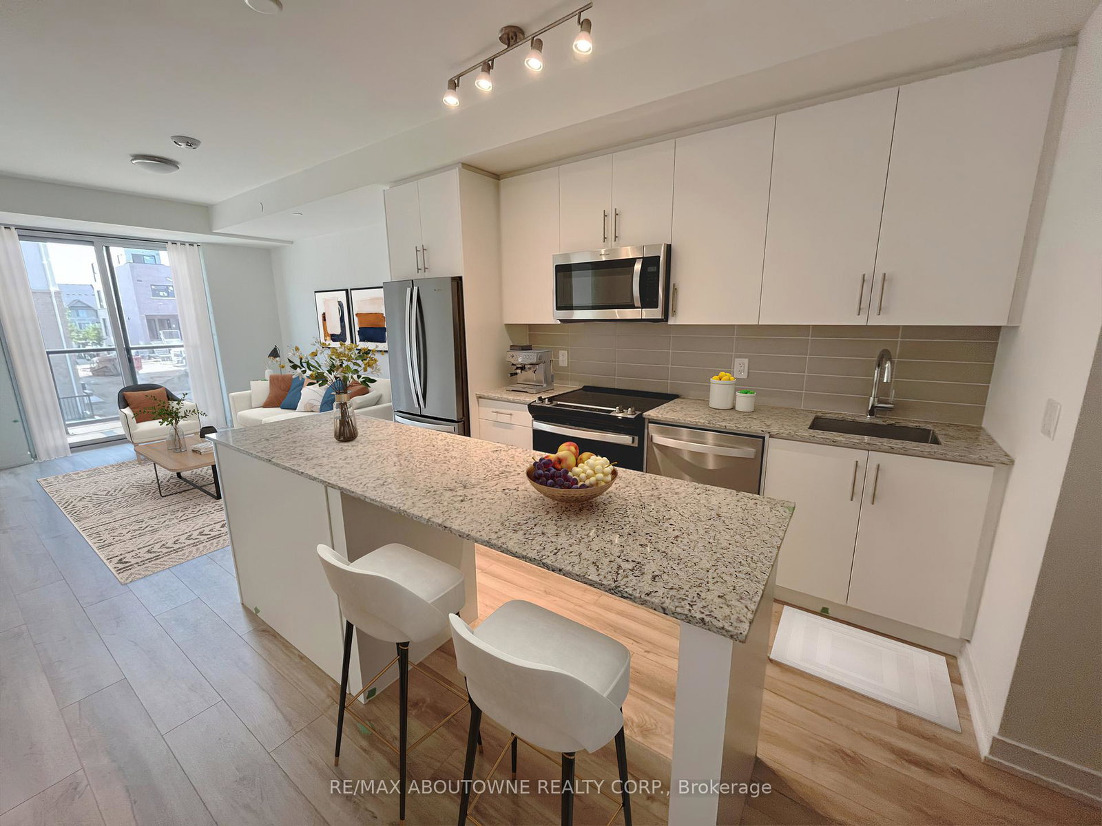 345-wheat-boom-drive-oakville-ontario-w13418916