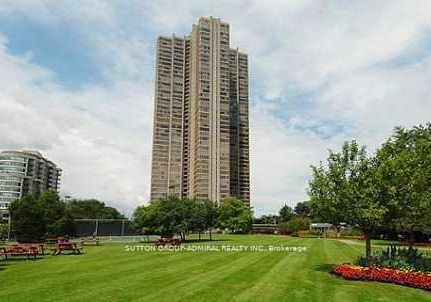 2045-lake-shore-boulevard-w-etobicoke-ontario-w13418922