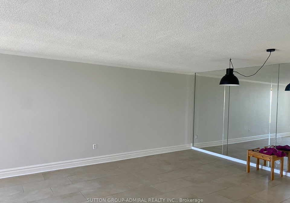 2045-lake-shore-boulevard-w-etobicoke-ontario-w13418922