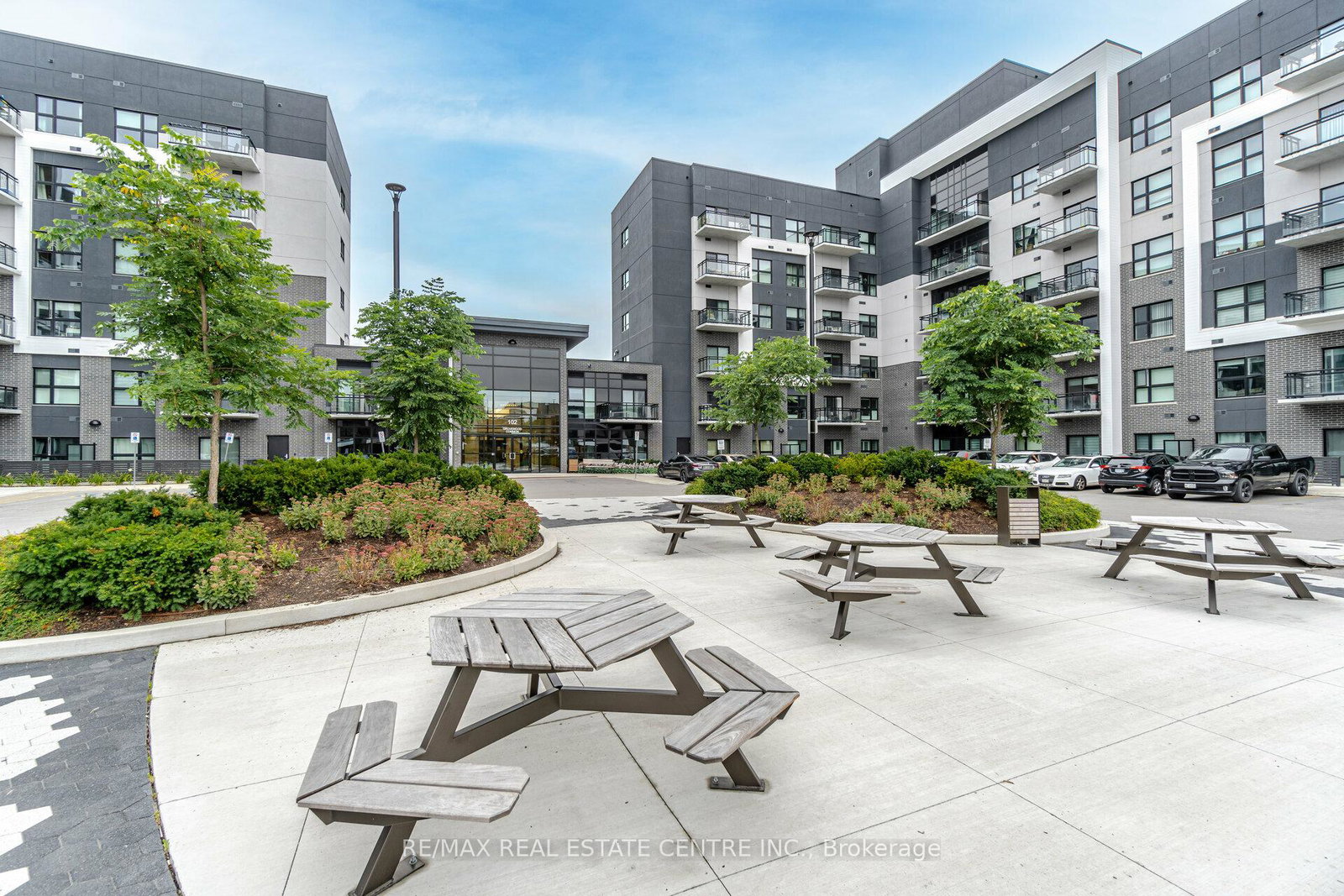 102-grovewood-common-circle-oakville-ontario-w13418968