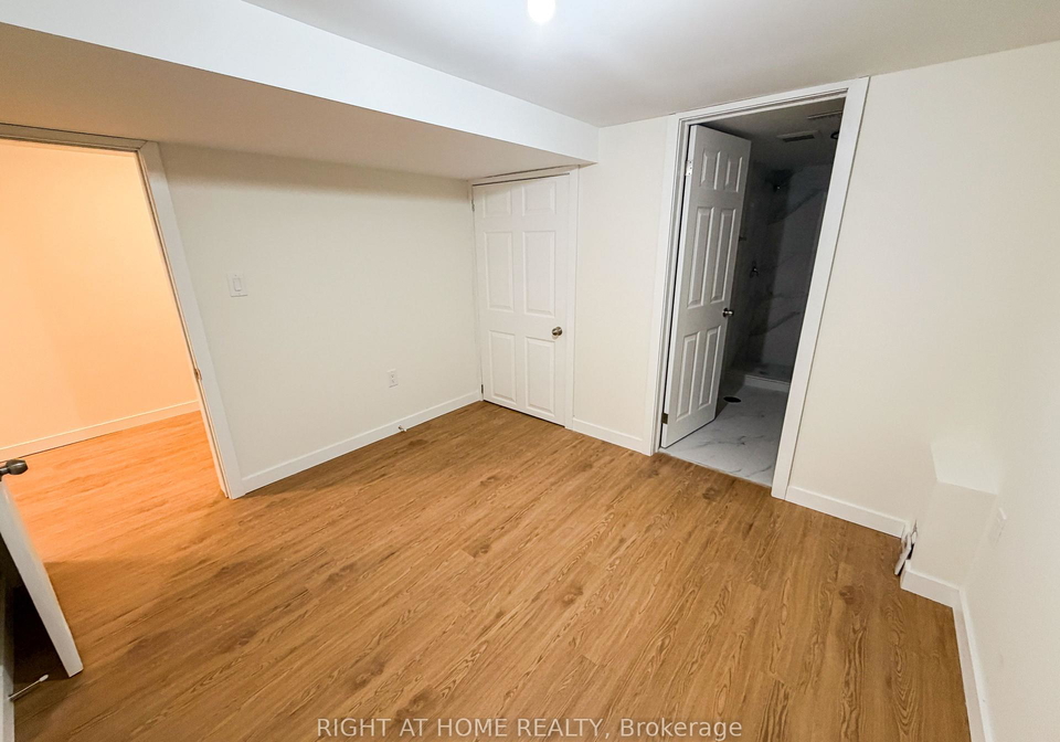 300-south-kingsway-toronto-ontario-w13419214