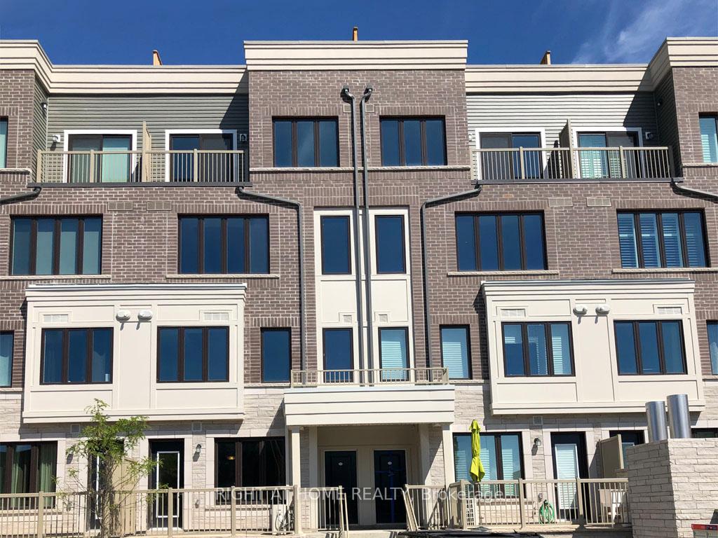 95-eastwood-park-gardens-etobicoke-ontario-w13419236