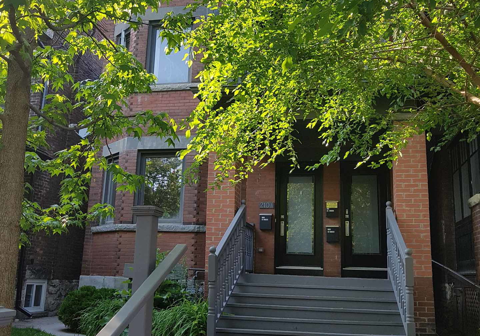 210-pearson-avenue-toronto-ontario-w13419238
