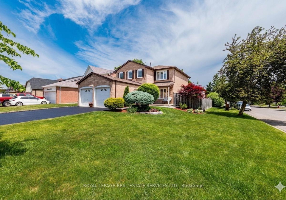 19-newgreen-crescent-brampton-ontario-w13419276